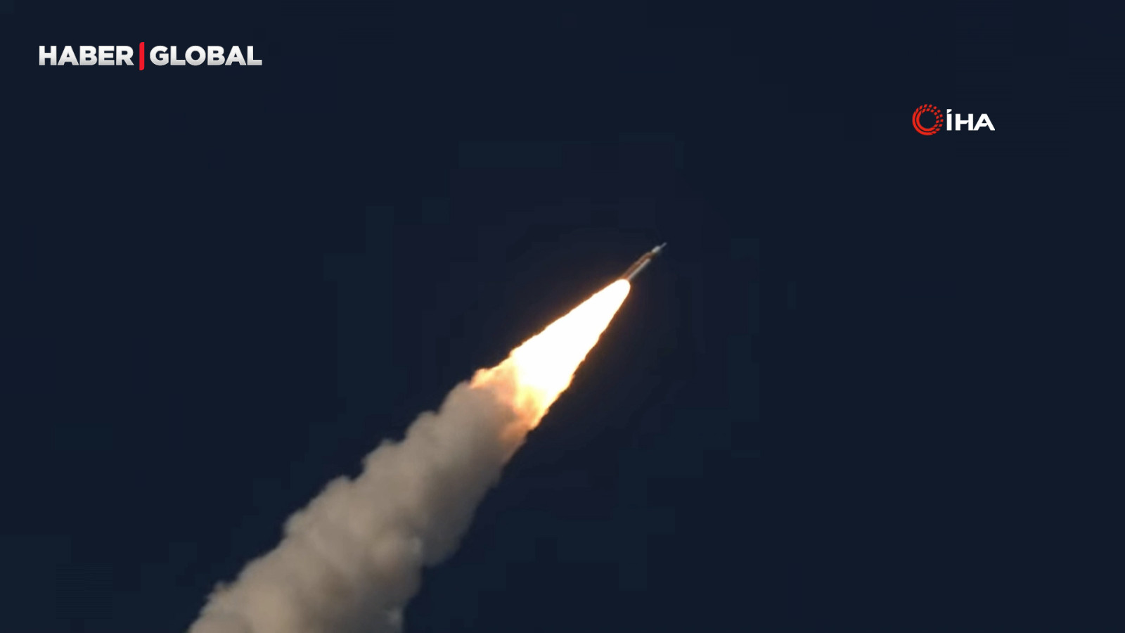 54 yıl sonra tarihi adım: Artemis II ile Ay yolculuğu başladı