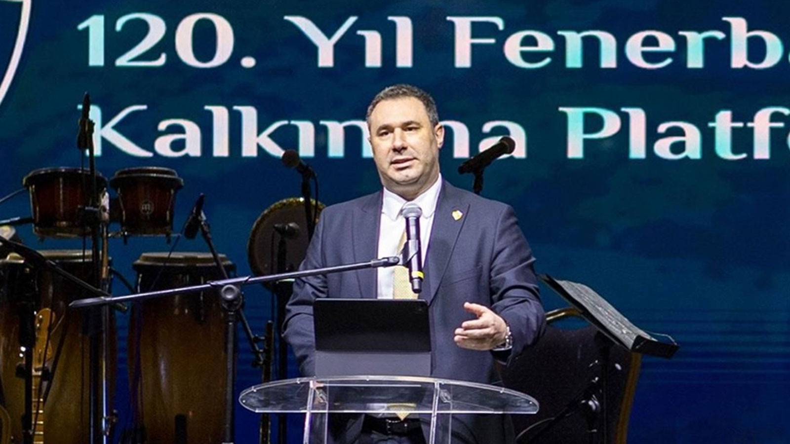 "Fenerbahçe, ne Ali Koç'un parasıyla ne de Arap şeyhinin parasıyla kurtulmaz"