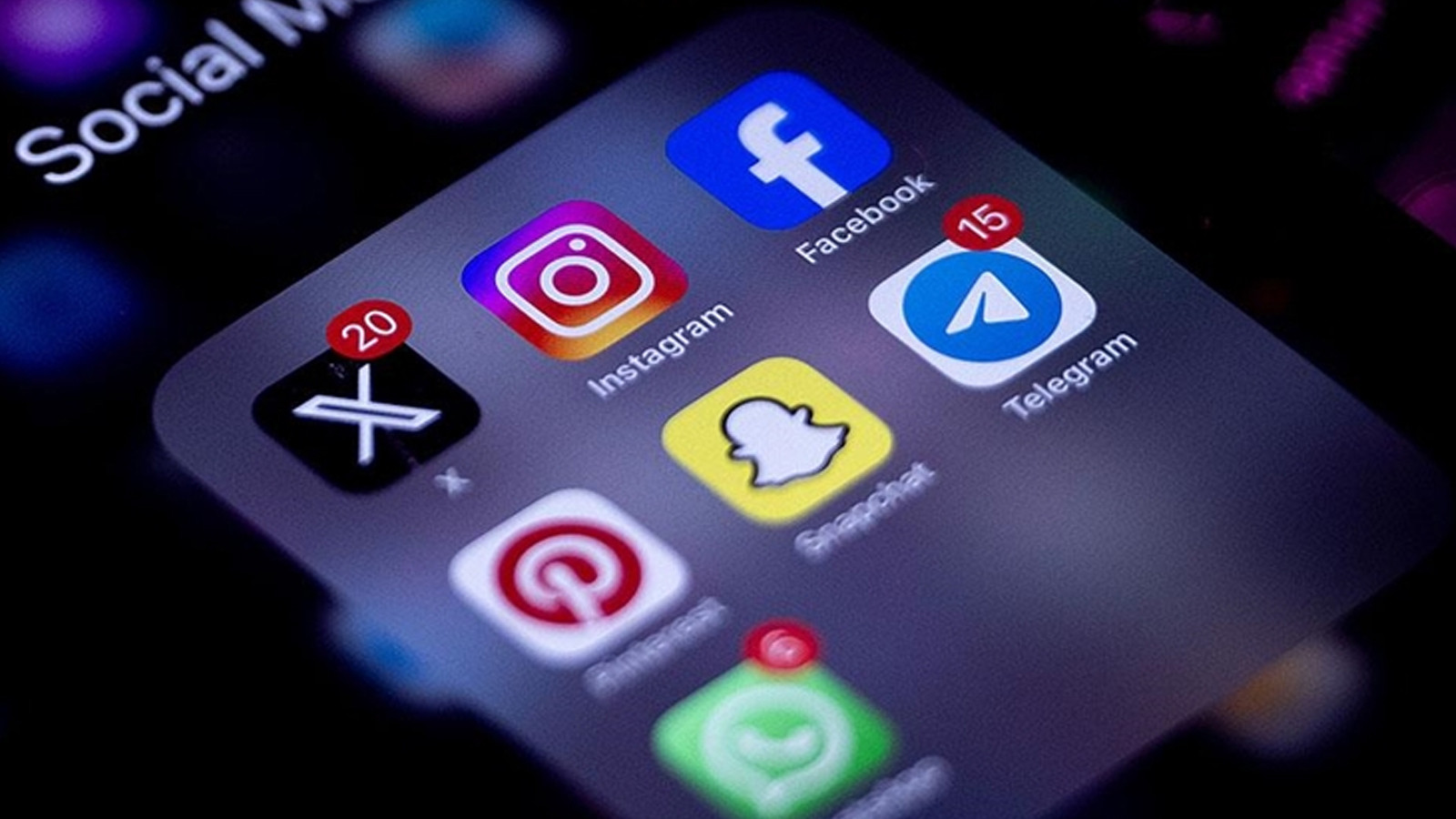 Sosyal ağlara "15 yaş" düzenlemesi TBMM komisyonundan geçti