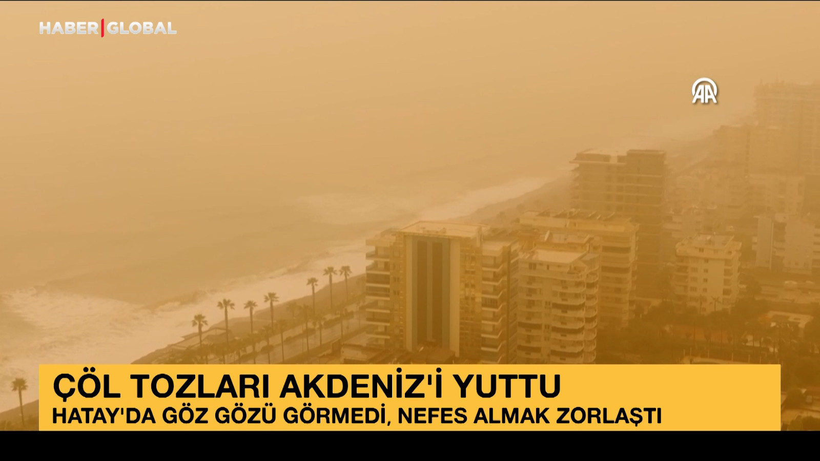 Çöl tozları Akdeniz’i yuttu!