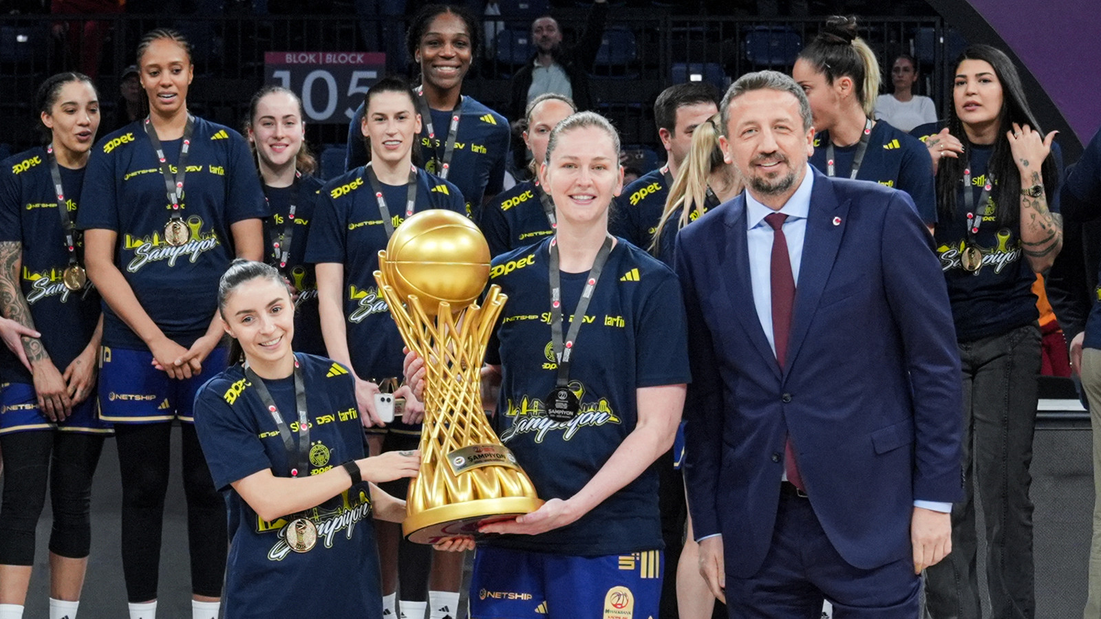 Fenerbahçe, Galatasaray'ı yenerek Kadınlar Basketbol Ligi'nde şampiyon oldu