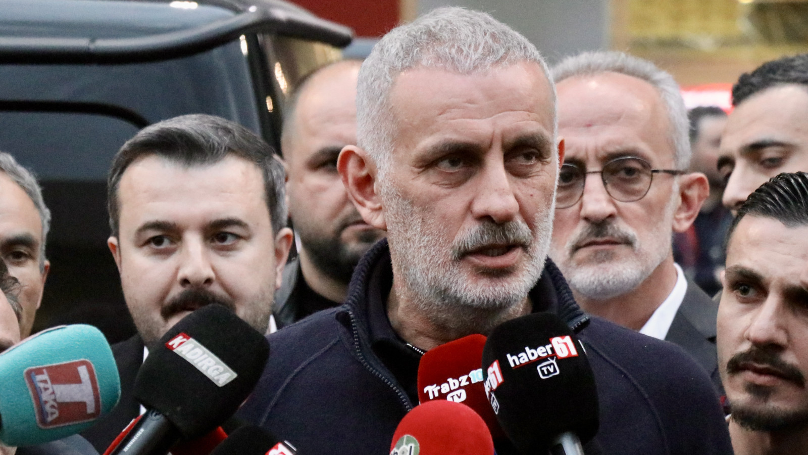 İbrahim Hacıosmanoğlu'ndan prim tartışmaları hakkında açıklama: "Parayı mezara götürmeyeceğiz"