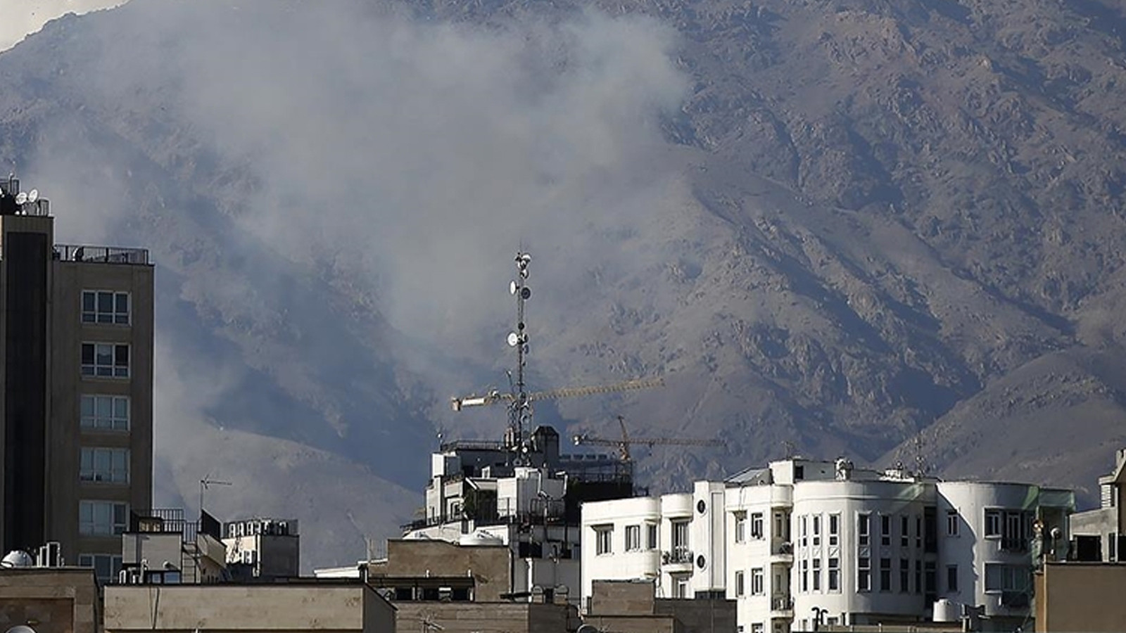 İran duyurdu: ABD-İsrail saldırılarında 24 sağlık çalışanı öldü