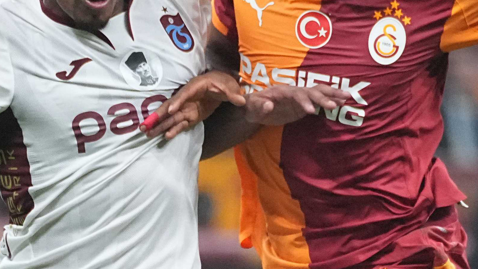 Süper Lig'de dev maç: Trabzonspor-Galatasaray