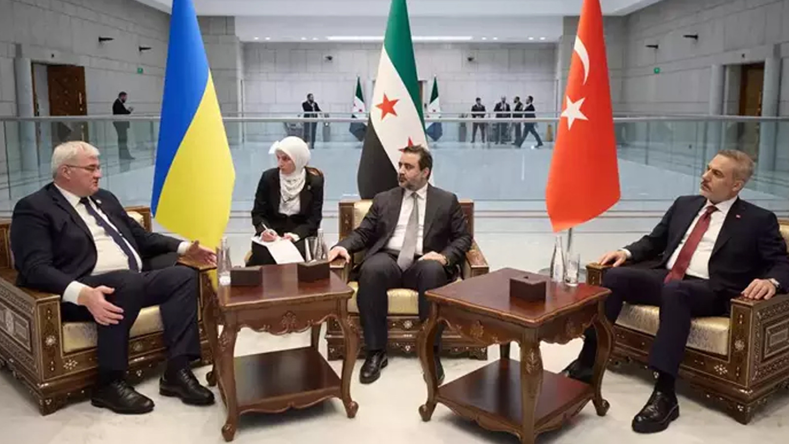 Bakan Hakan Fidan'dan Suriye'de kritik temaslar