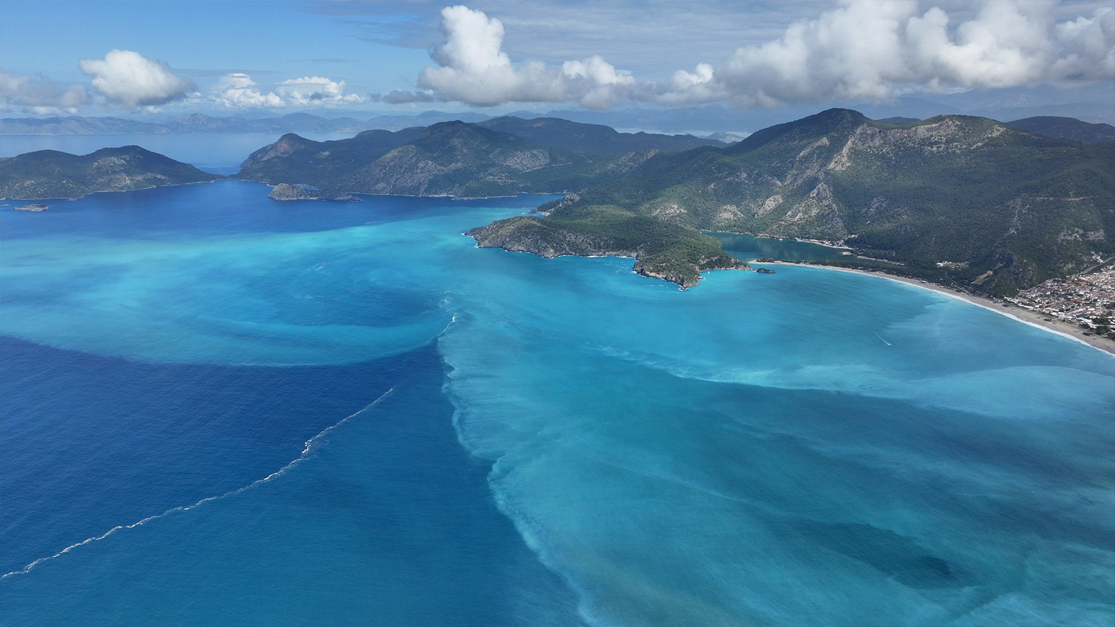 Fethiye'de sağanak sonrası dikkat çeken görüntü