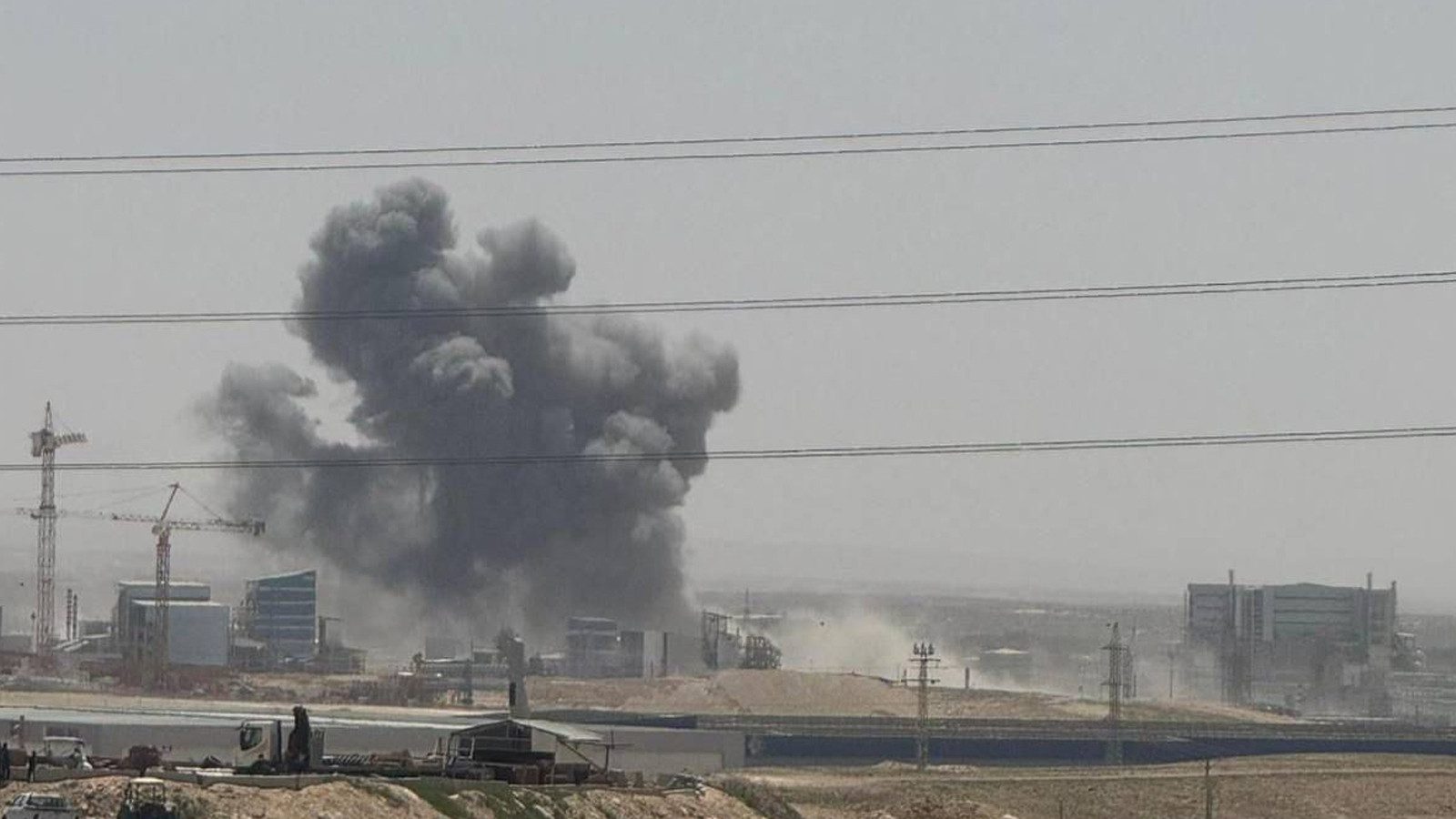 İran'dan İsrail'e misilleme saldırısı: Sanayi bölgesinden dumanlar yükseliyor