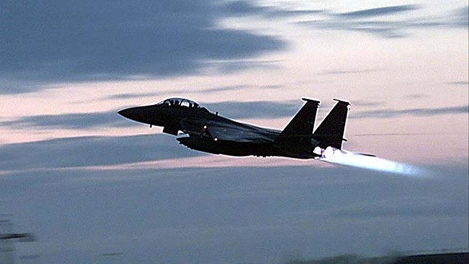 Trump: İran'da düşen savaş uçağının ikinci pilotu da kurtarıldı! İran kurtarma uçağını da düşürdü