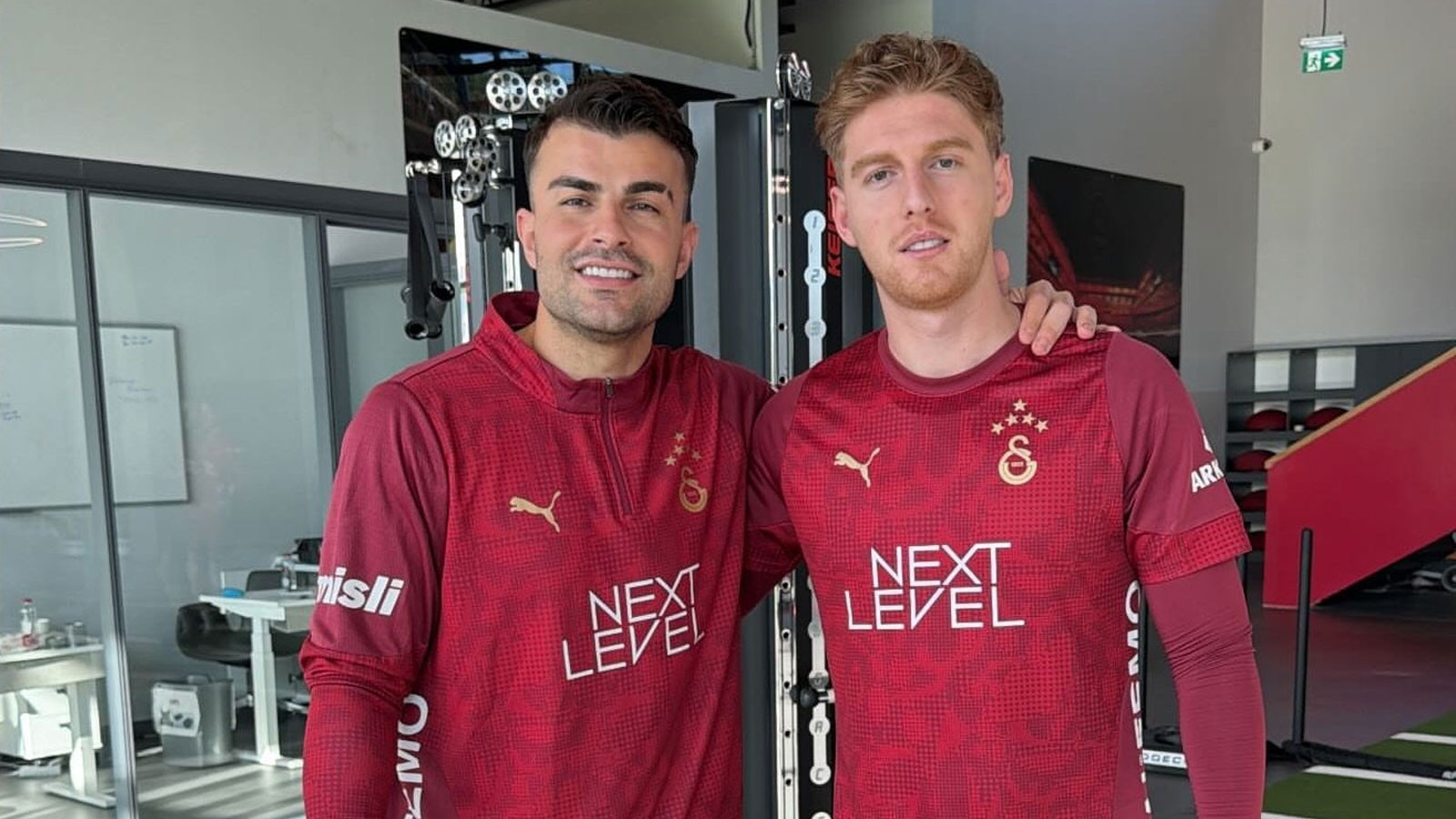 Metehan Baltacı ile Mert Hakan Yandaş takipleşmeye başladı