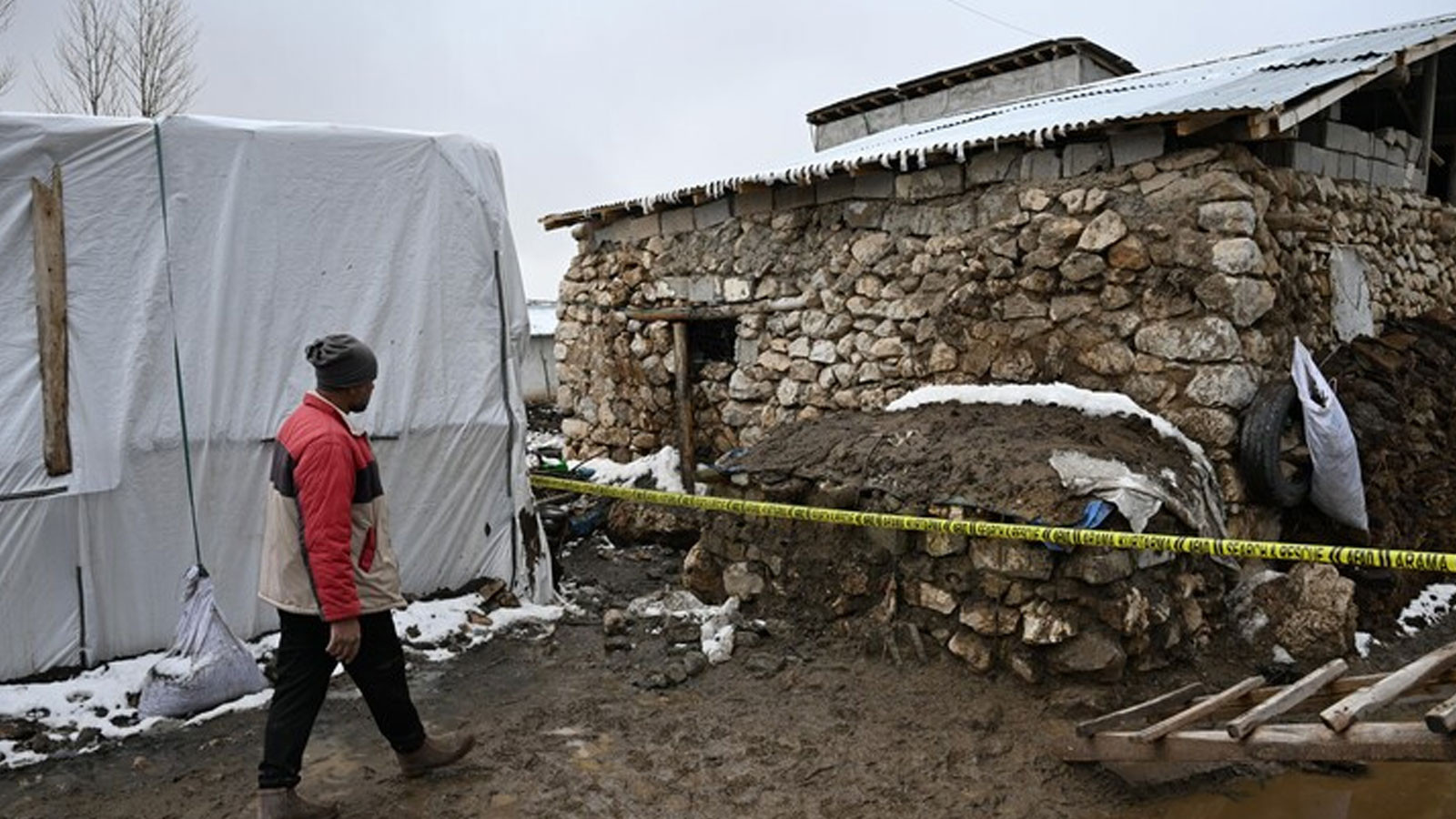 AFAD, Van'daki 5,2 büyüklüğündeki depremin ön değerlendirme raporunu açıkladı