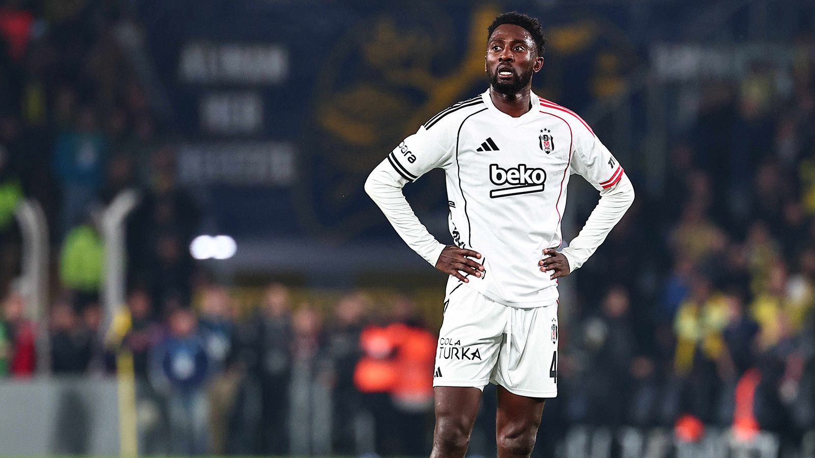 Beşiktaş'a Wilfred Ndidi'den kötü haber