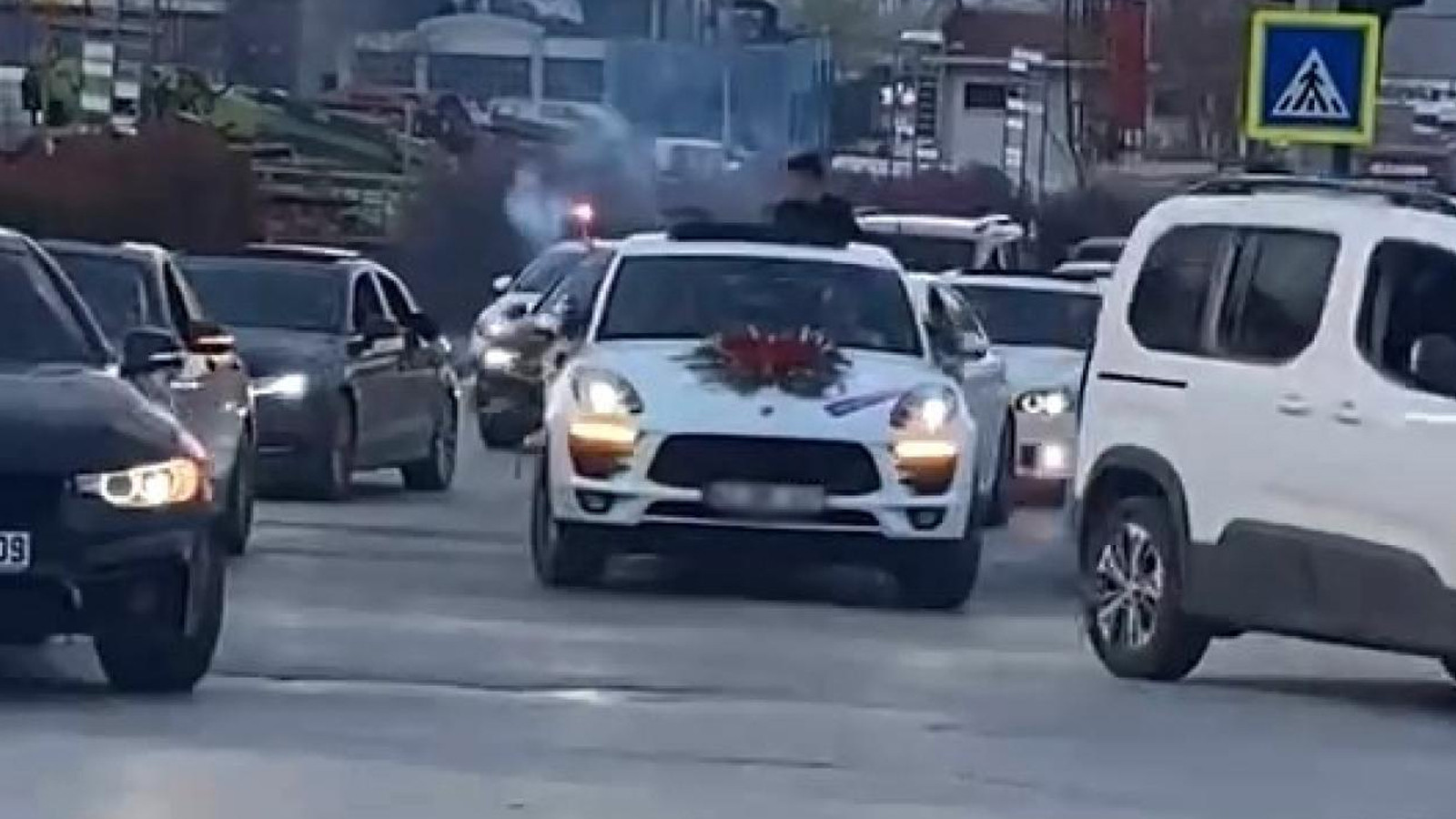 Bursa'da düğün konvoyuna ceza