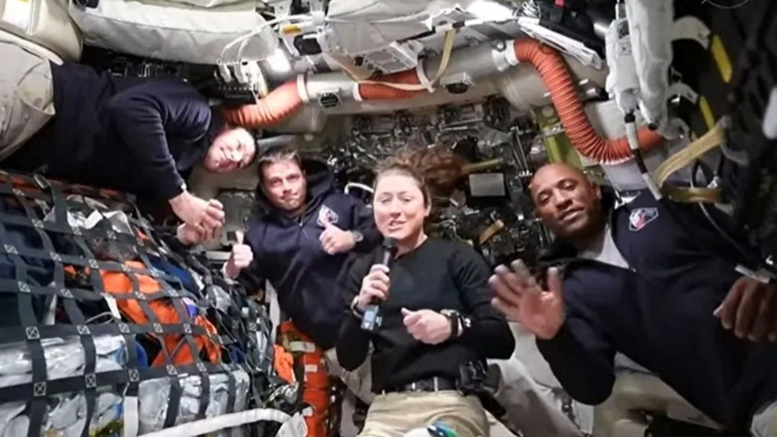 Dünyadan en uzağa giden insanlar... Artemis 2 hedefine ulaştı