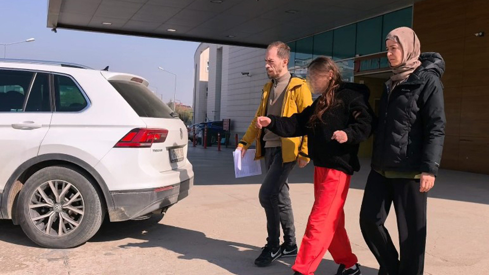 Genç kızların 'sevgili' kavgası kanlı bitti