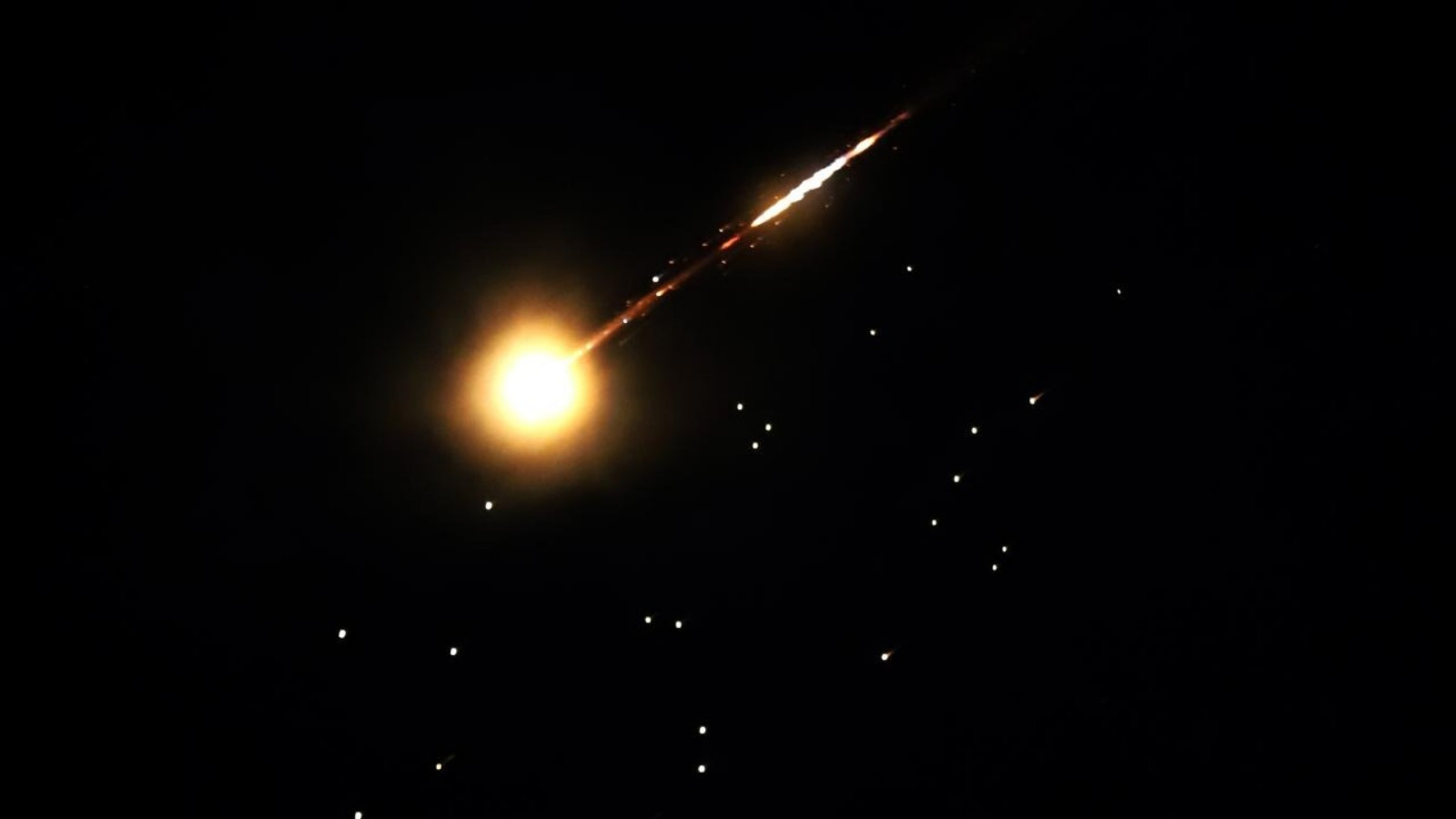 İran'dan İsrail'e yeni füze saldırısı