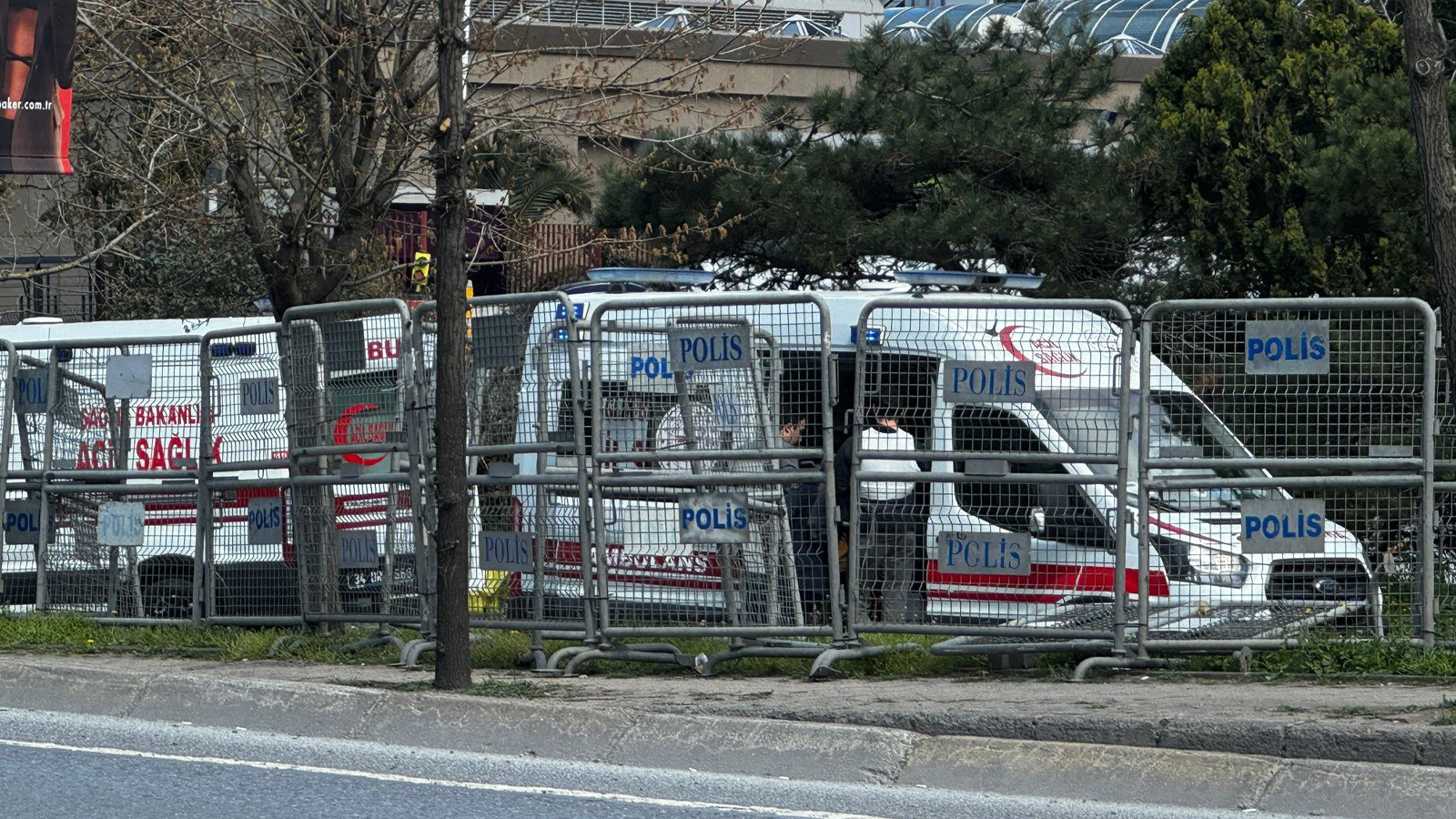 İsrail Konsolosluğu önündeki çatışmadan yeni detaylar: Saldırganların kimlikleri belli oldu