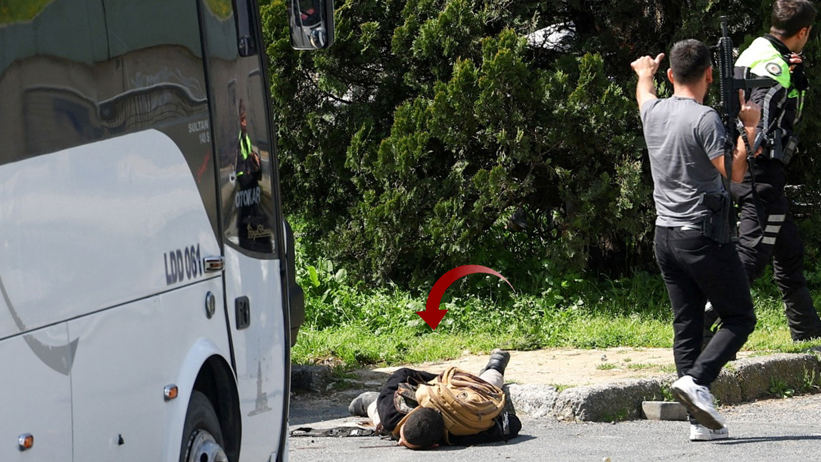 İsrail Konsolosluğu önündeki çatışmadan ilk fotoğraflar: Teröristler böyle etkisiz hale getirildi