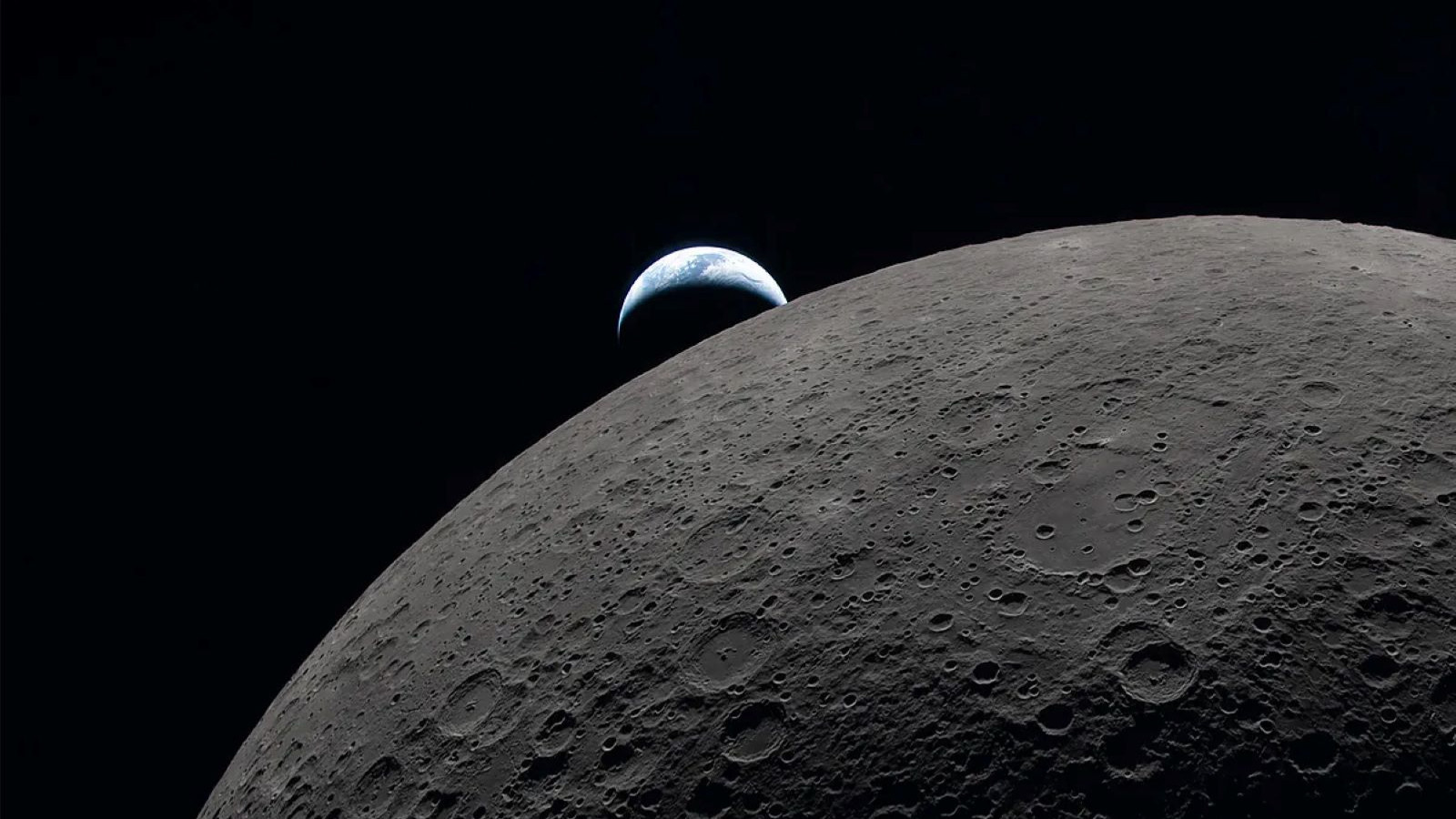 "Ay'ı keşfetmeye geldik, Dünya'yı keşfettik"