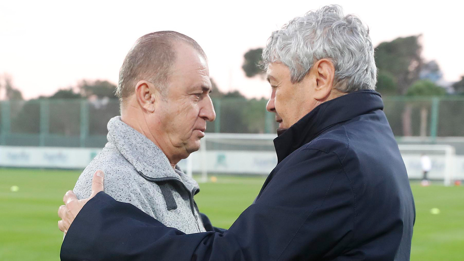 Fatih Terim'den Lucescu'ya veda: "Kader, seni son kez çok sevdiğin İstanbul'a belki de bu yüzden getirdi"