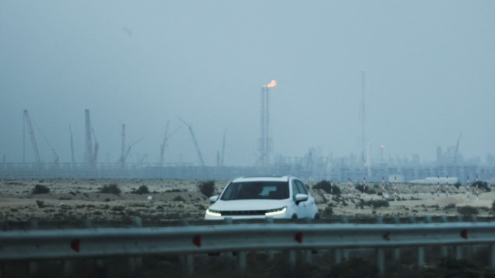 Katar ve Kuveyt'ten flaş açıklamalar: Saldırıya uğradık