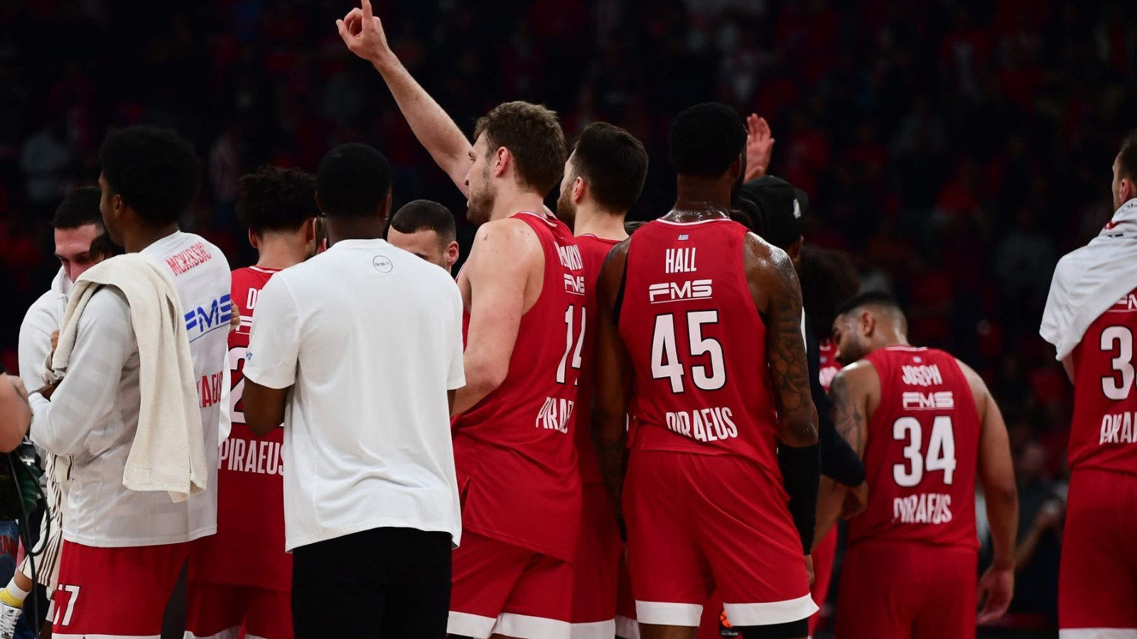 Olympiakos, play-off'u garantileyen ilk takım oldu