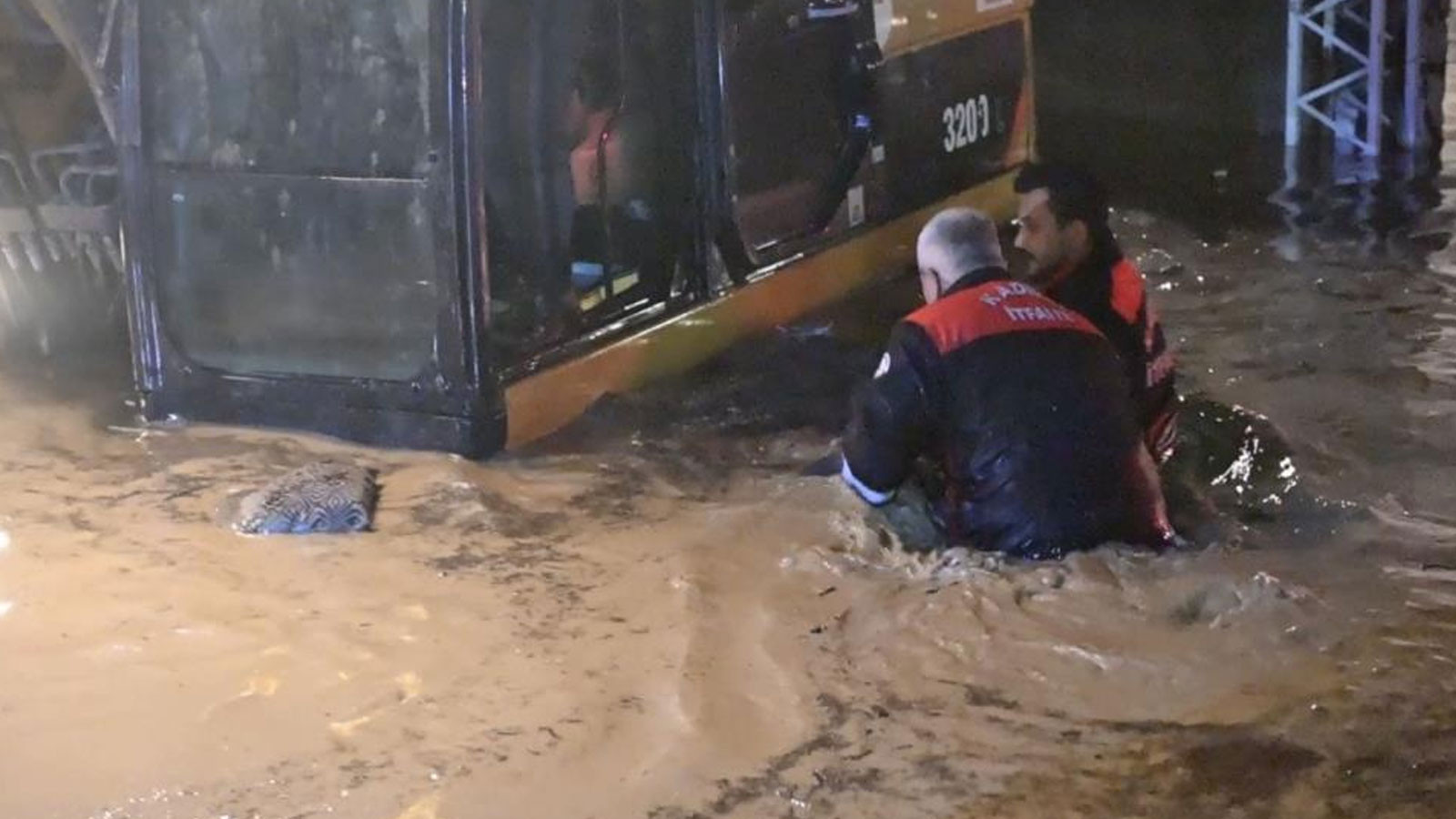 Osmaniye'de sel felaketinde hayatını kaybeden 2 kişinin kimliği belli oldu