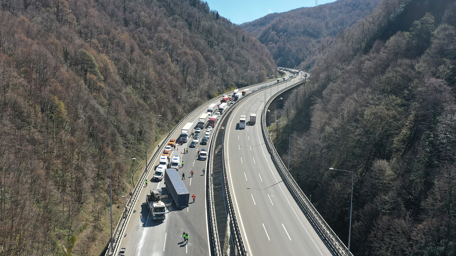 Anadolu Otoyolu'nda zincirleme trafik kazası