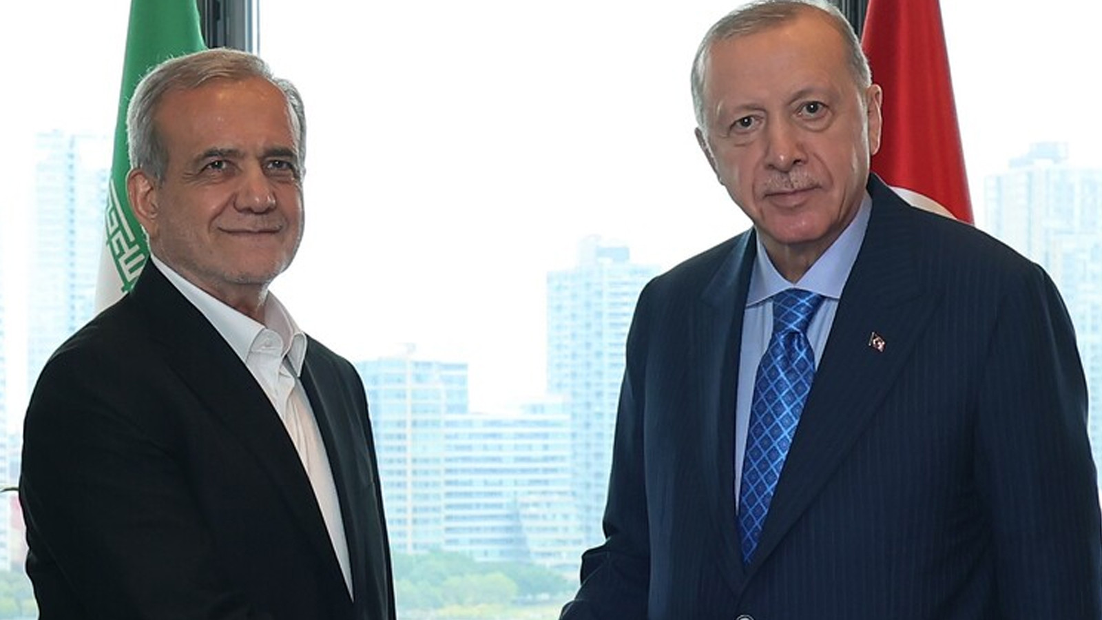 Cumhurbaşkanı Erdoğan Mesud Pezeşkiyan ile görüştü: Türkiye ateşkes için yoğun çaba sarf etti