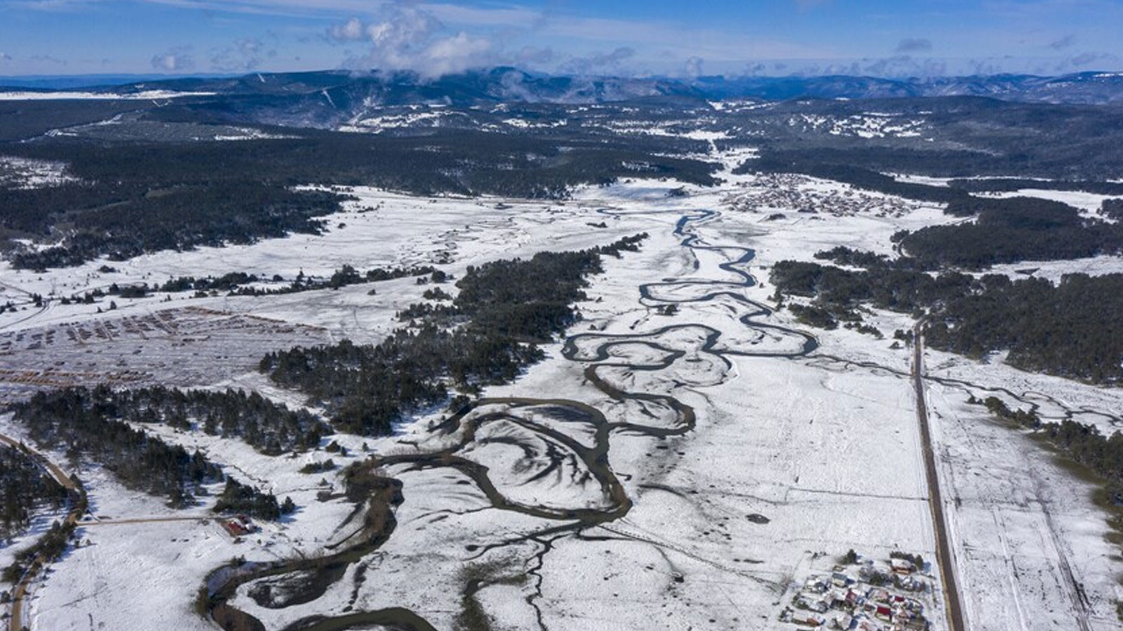 Meteoroloji uyarmıştı! 174 merkezde toprak sıcaklığı sıfırın altına indi