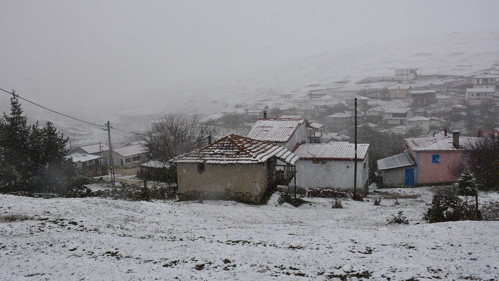 Nisan ayında kar esareti! Birçok il beyaz örtüyle kaplandı