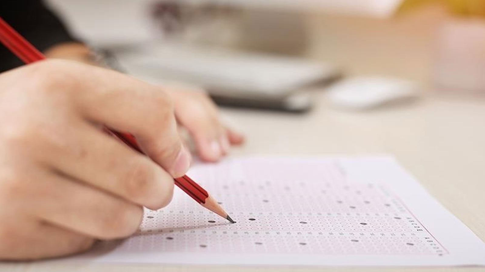 Türkiye Yurt Dışından Öğrenci Kabul Sınavı pazar günü yapılacak