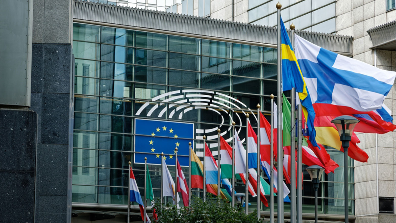 AB'de Hürmüz paniği! İkinci kapanış ekonomiyi kırar