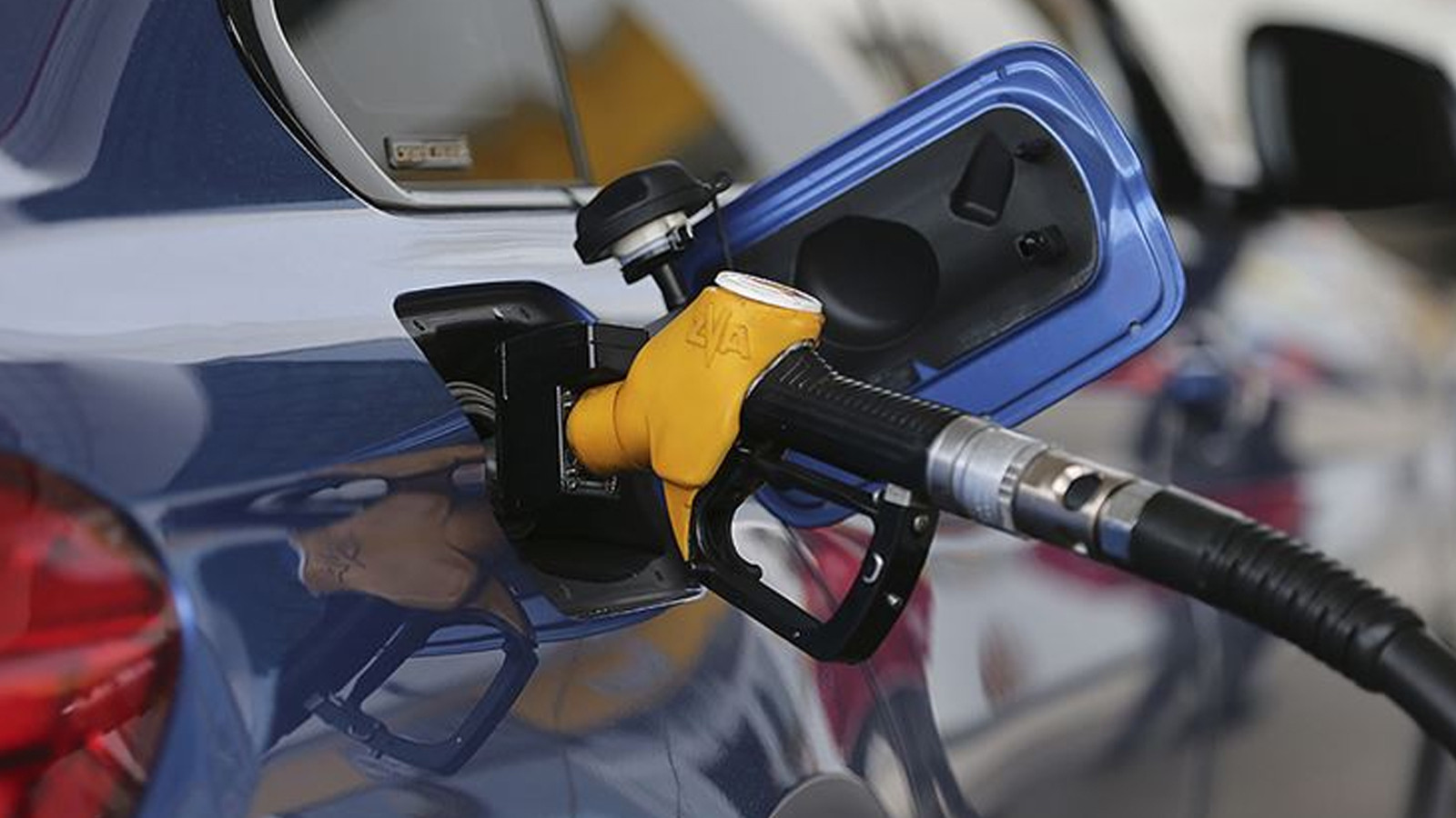 Akaryakıta indirim geldi: Benzin ve motorin fiyatları 10 Nisan’da düştü