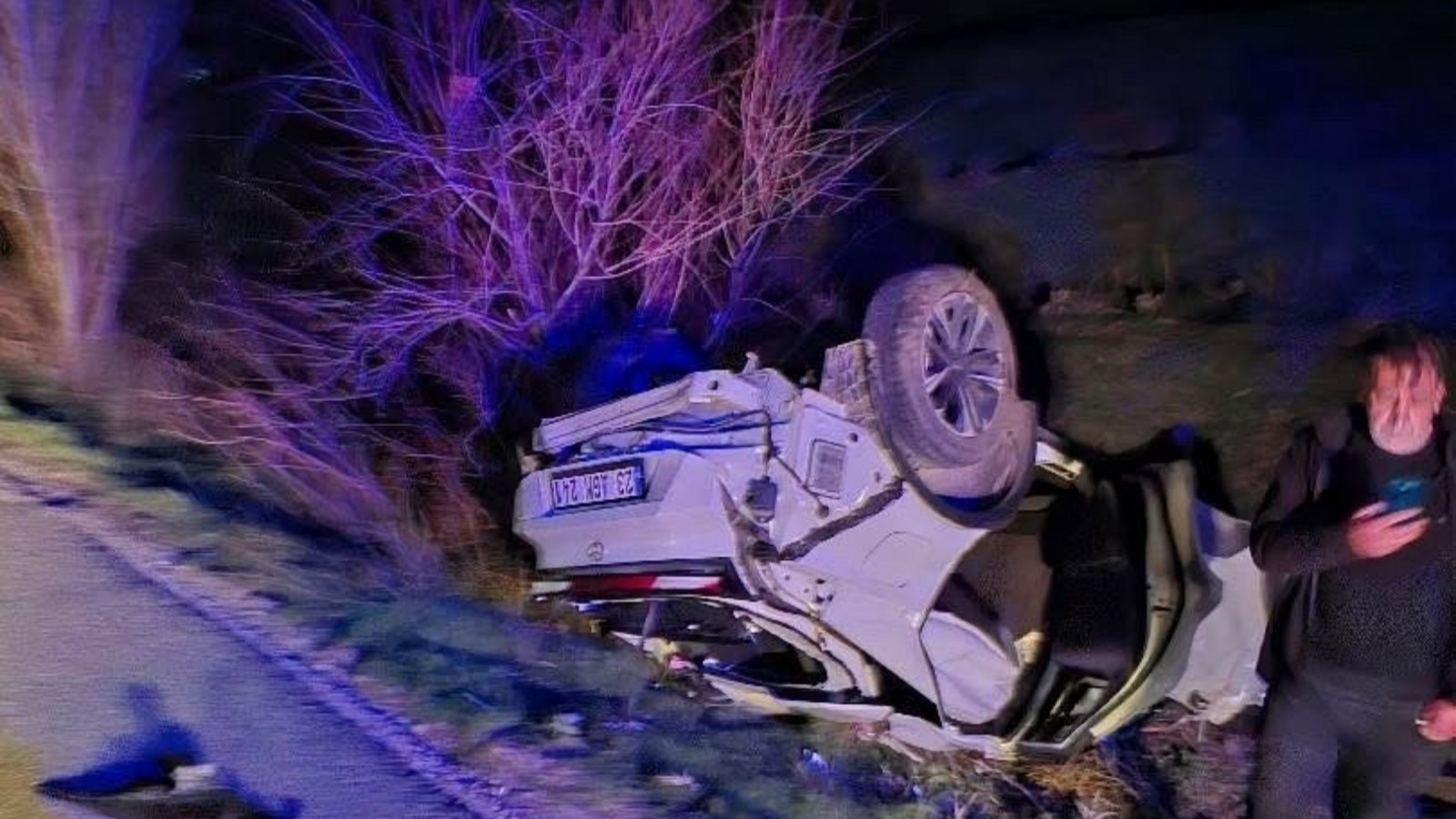 Elazığ'da feci kaza: İki yaralı