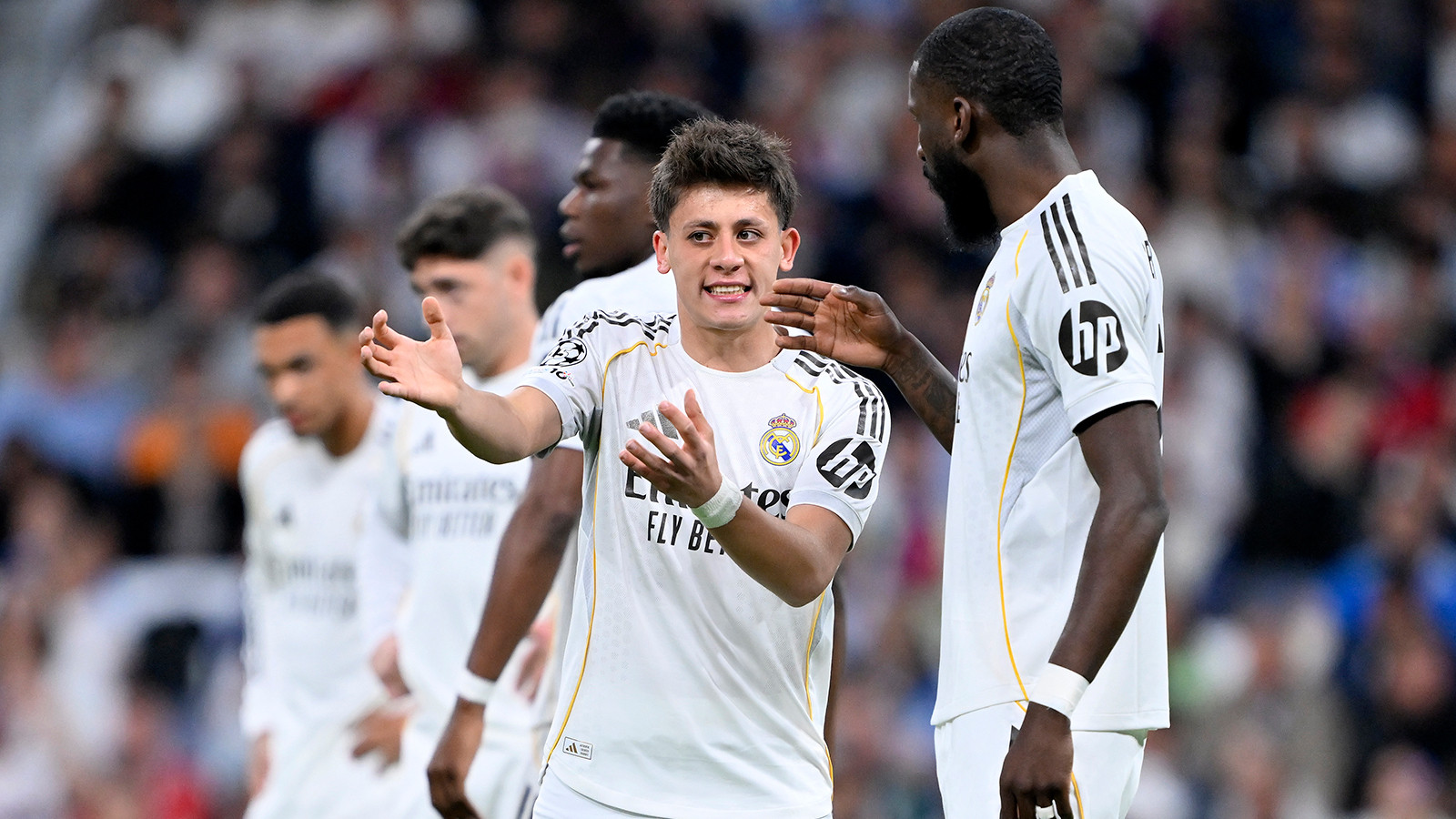 Arda Güler'li Real Madrid şampiyonluk yarışında ağır yara aldı