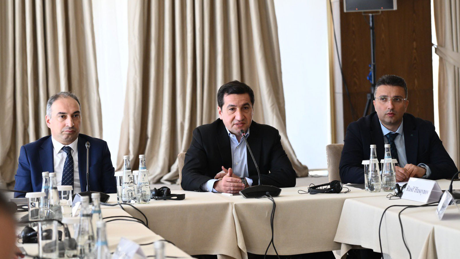 Azerbaycan ve Ermenistan "Barış Köprüsü" girişimi için toplandı