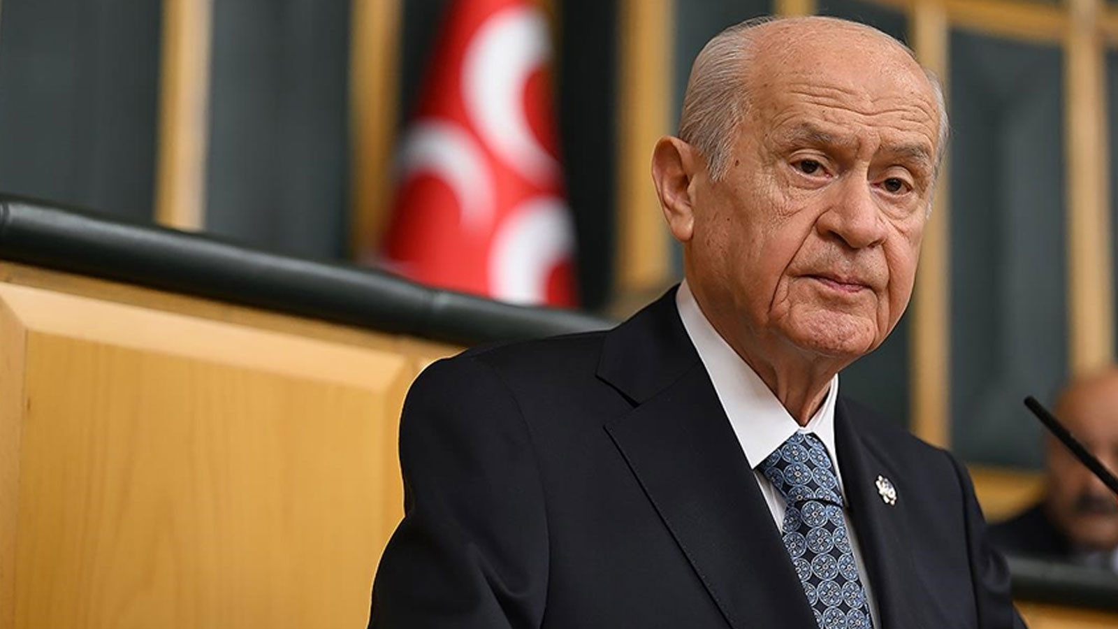 Bahçeli'den İbrahim Tatlıses'e 'Geçmiş olsun' telefonu