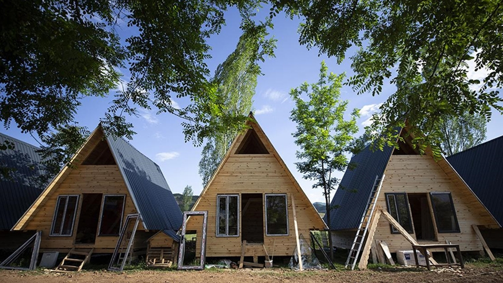 210 milyon dolandıran bungalov çetesine operasyon