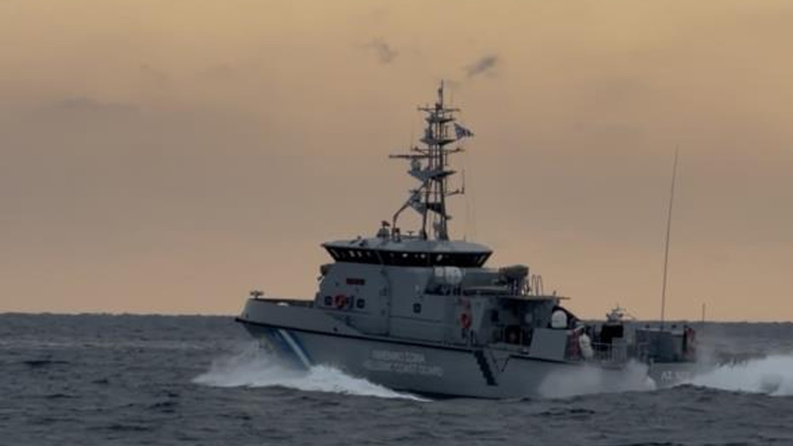 Çanakkale'de yaşandı! Yunanlılardan Türk balıkçı teknesine taciz