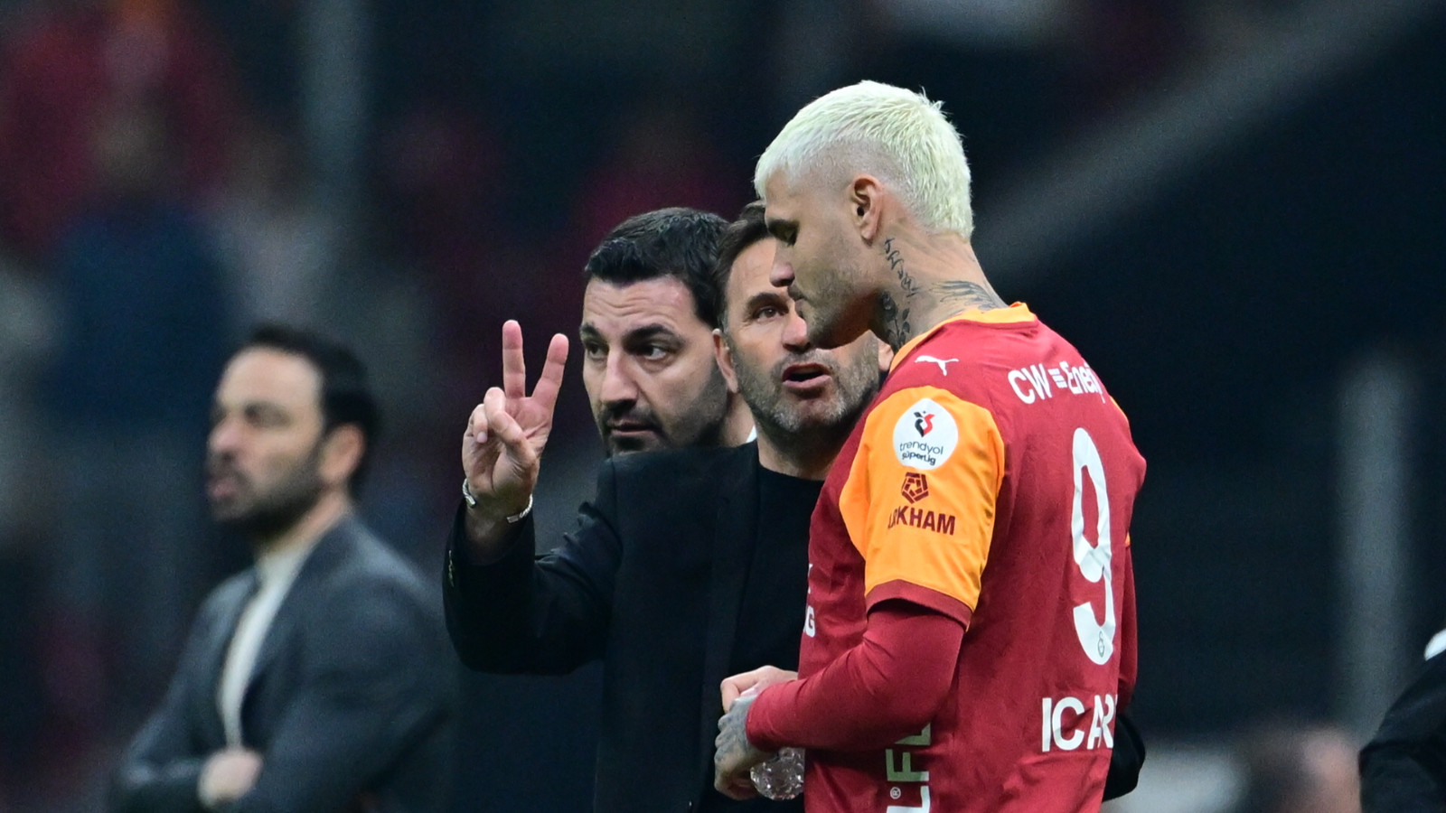 Selçuk İnan puan aldı taraftar çıldırdı: Okan Buruk kovulmalı