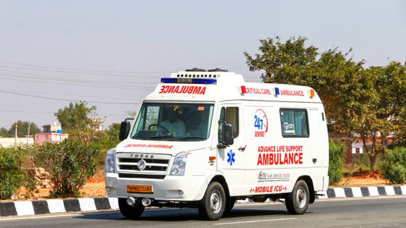 Hindistan'da korkunç kaza: 13 ölü, 30 yaralı