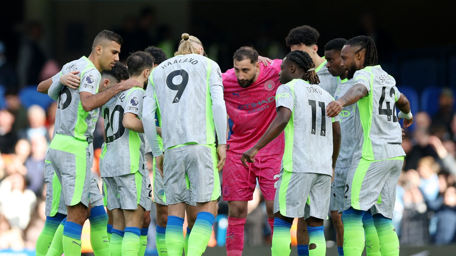 Manchester City, Arsenal ile puan farkını indirdi