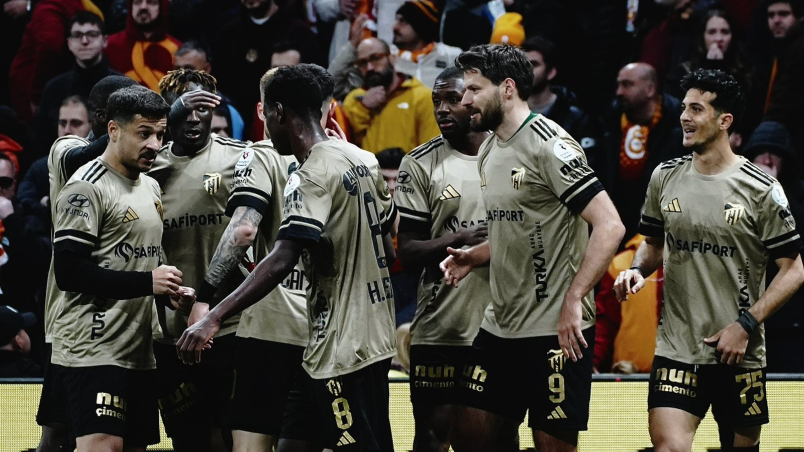 Tayfur Bingöl: Galatasaray, Şampiyonlar Ligi seviyesinde bir takım