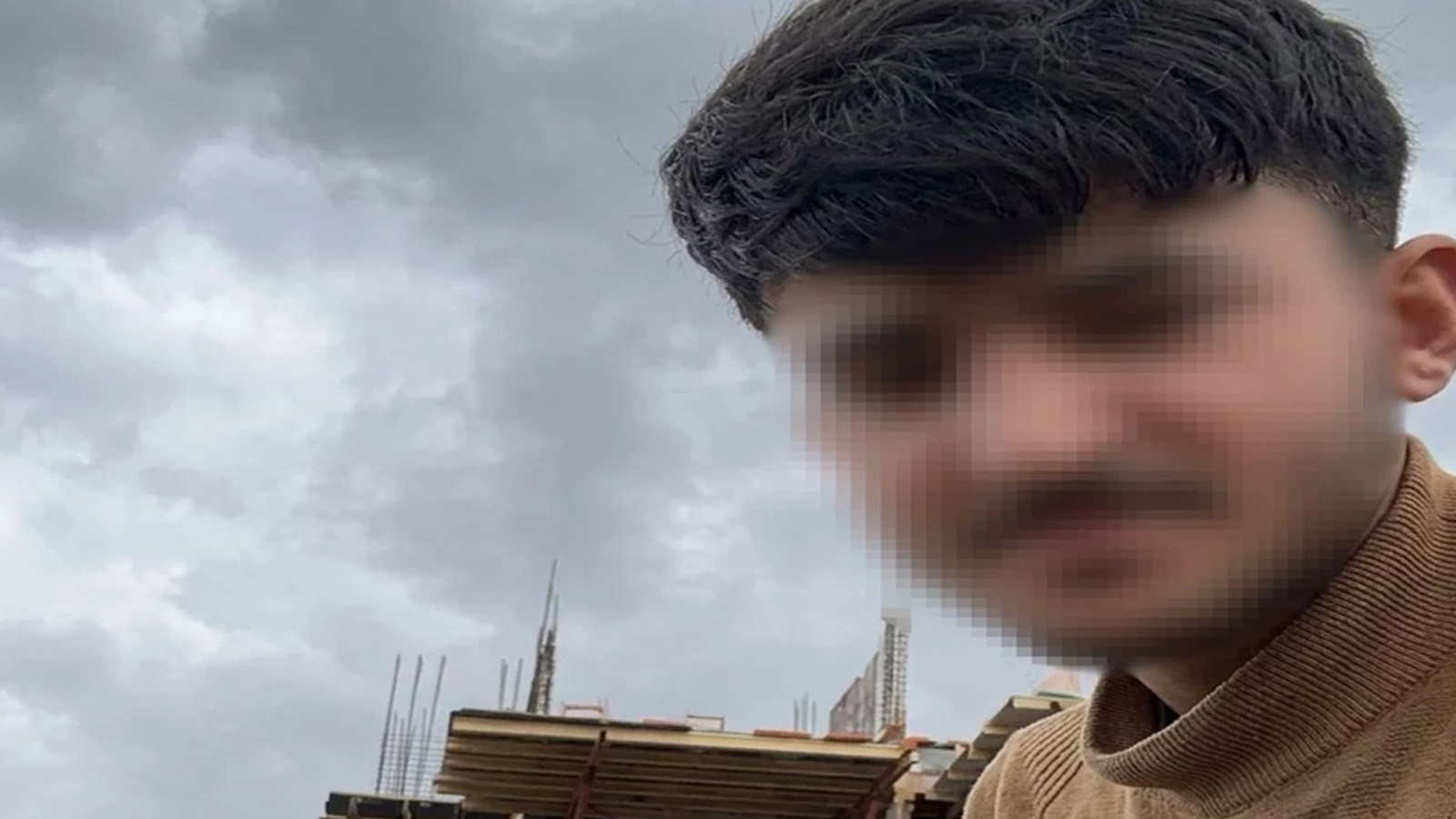 TikTok canlı yayınında terör propagandası: 2 inşaat işçisi adliyeye sevk edildi