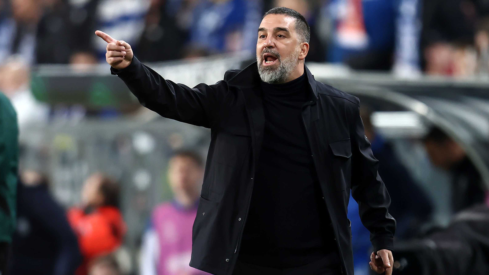 Arda Turan'ın liderlik maçında hava saldırısı alarmı!