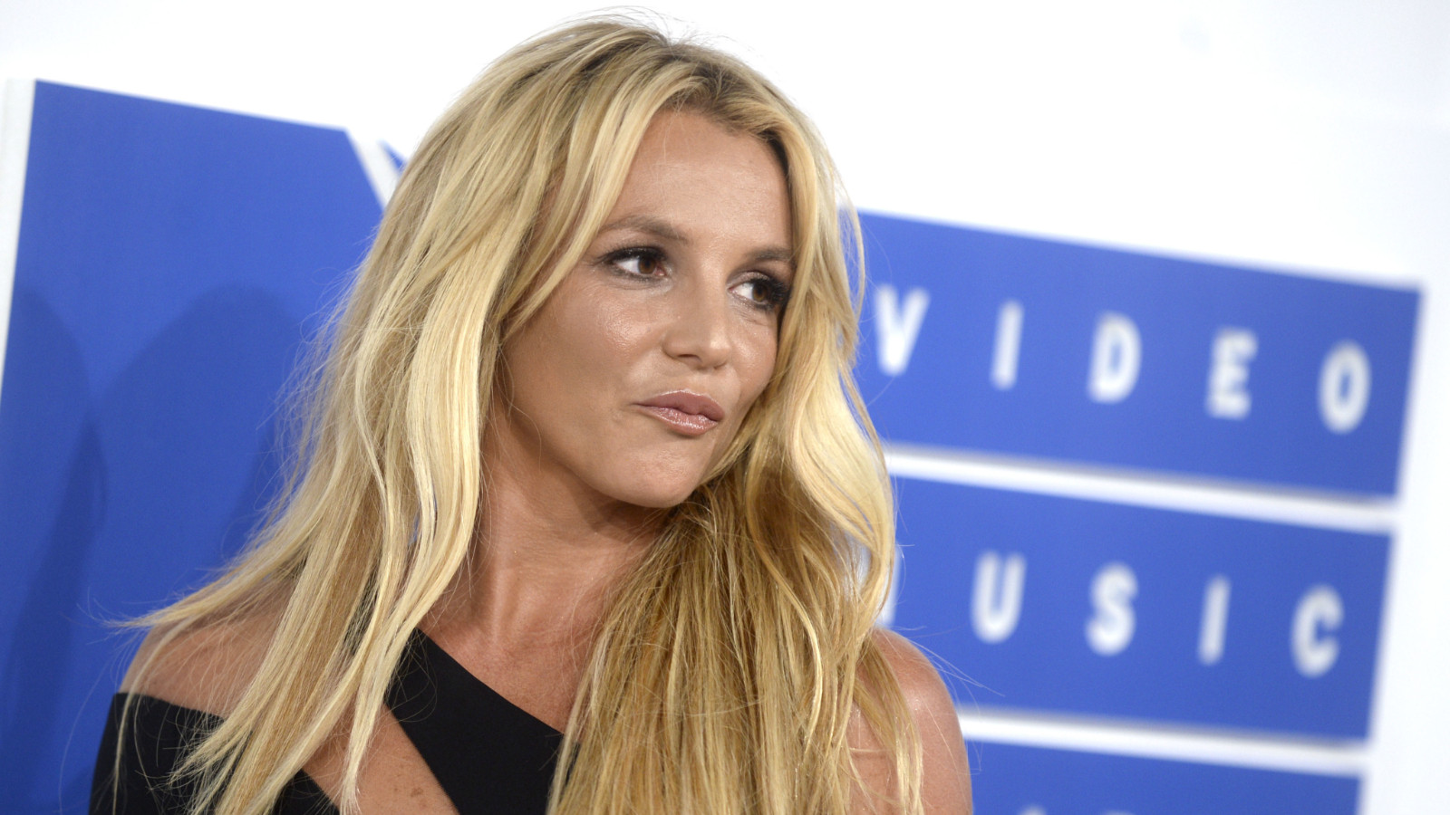 Britney Spears madde bağımlılığı nedeniyle rehabilitasyona başladı