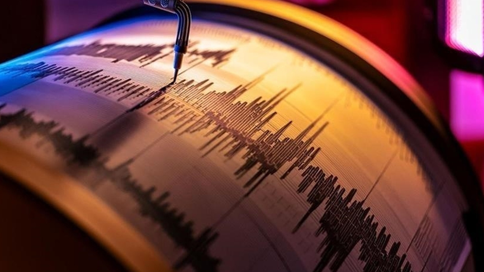 Erzincan'da korkutan deprem! AFAD duyurdu