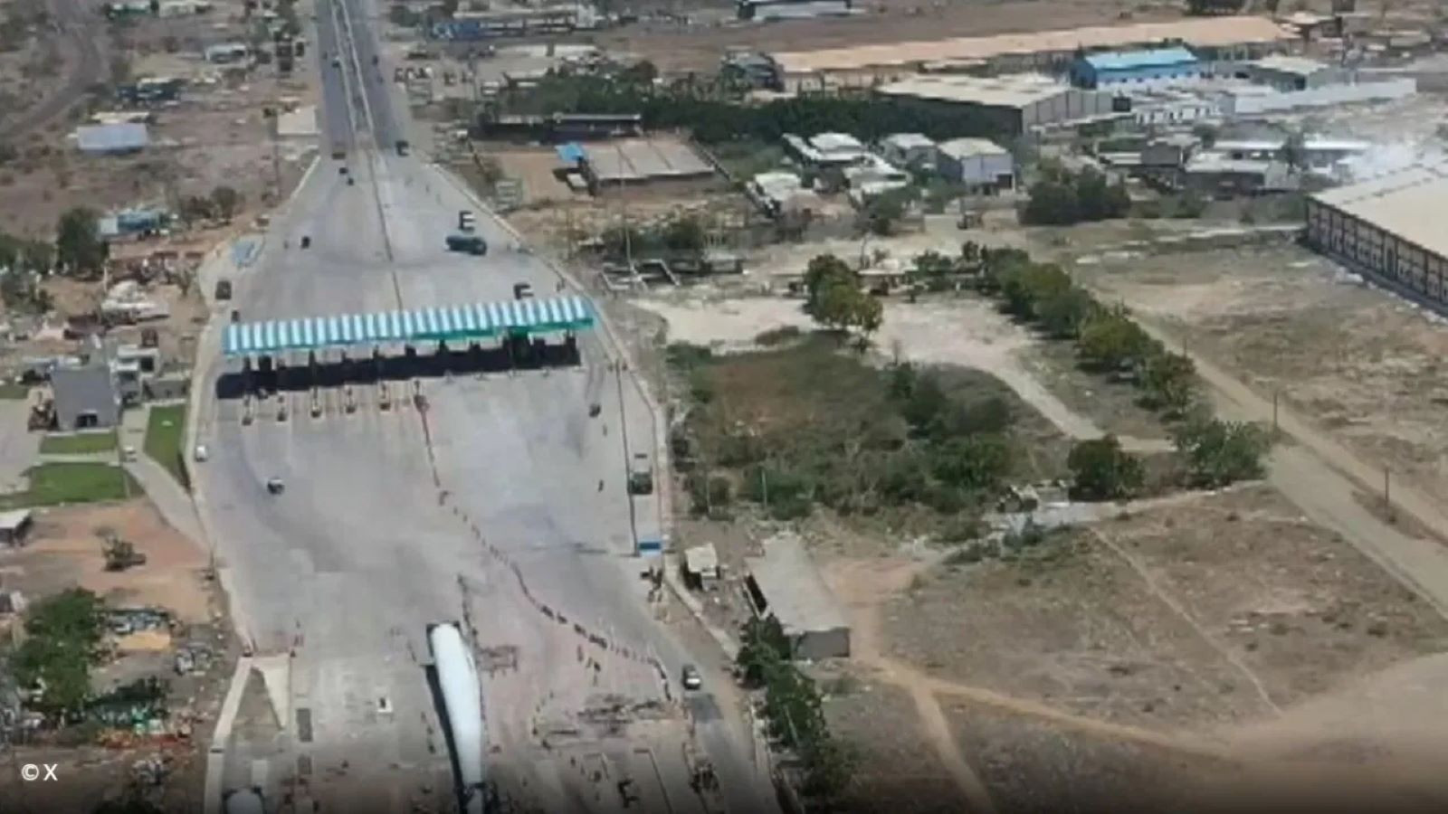 Yolu saptırıp kurdukları sahte gişeden 1,5 yıl boyunca milyarlarca vurgun yaptılar!