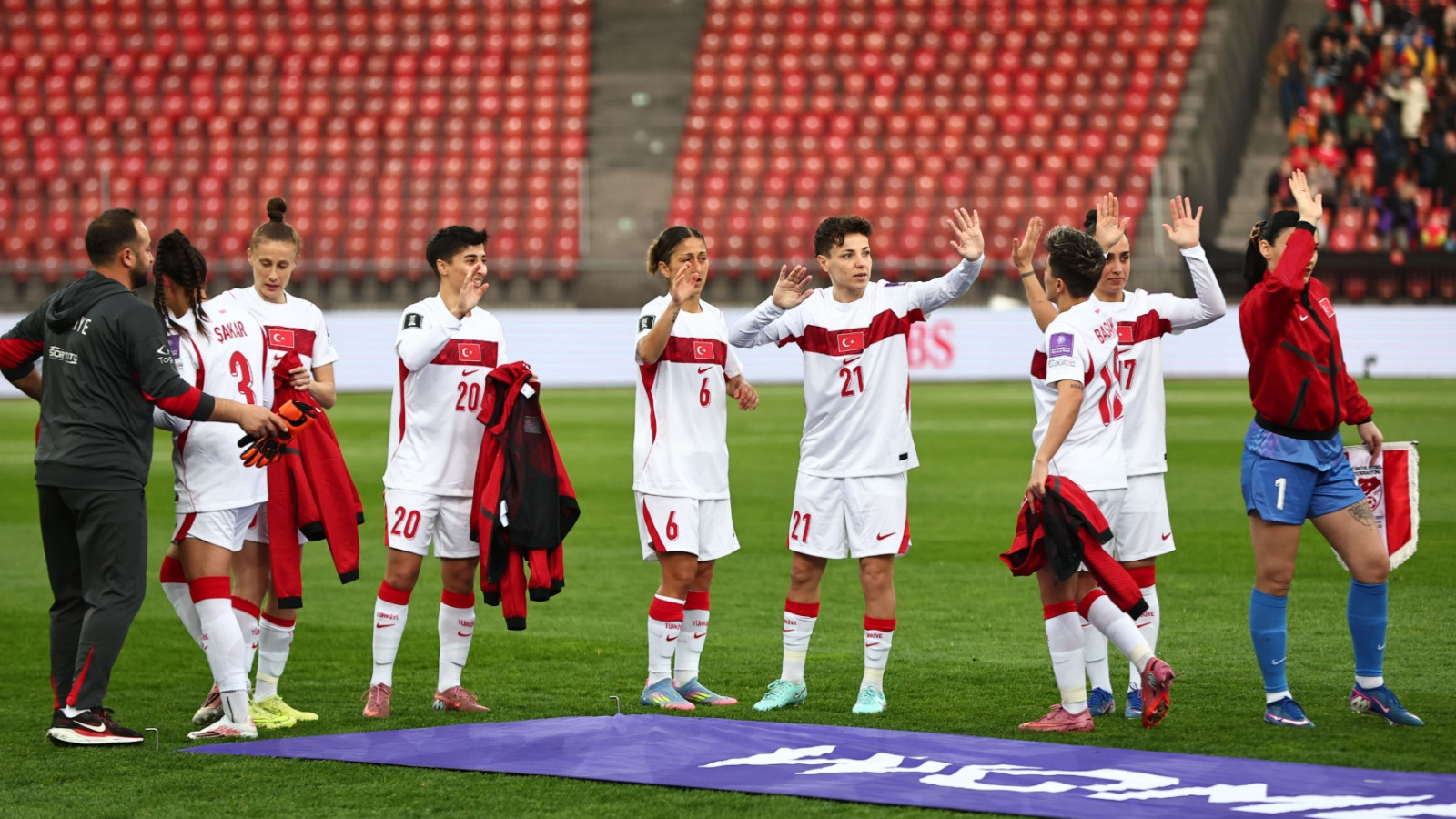 A Milli Kadın Futbol Takımı, Dünya Kupası yolunda kayıp yaşadı
