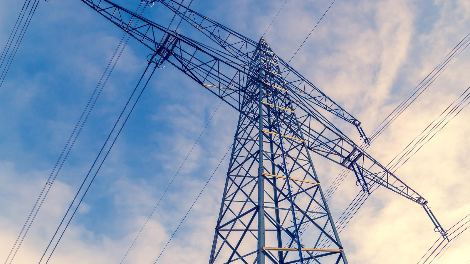 İstanbul'da 15 Nisan Çarşamba büyük elektrik kesintileri olacak!